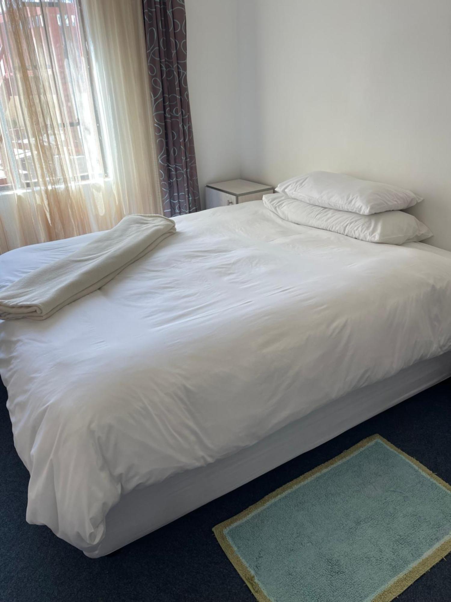 The Oasis Accommodation Lüderitz Екстериор снимка